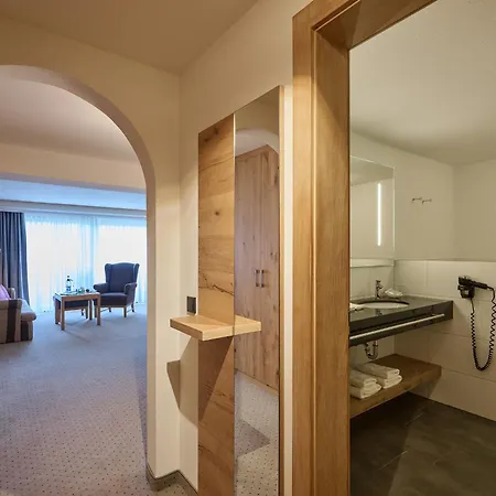 Schuele's Wellnessresort & Adults Only 4*
